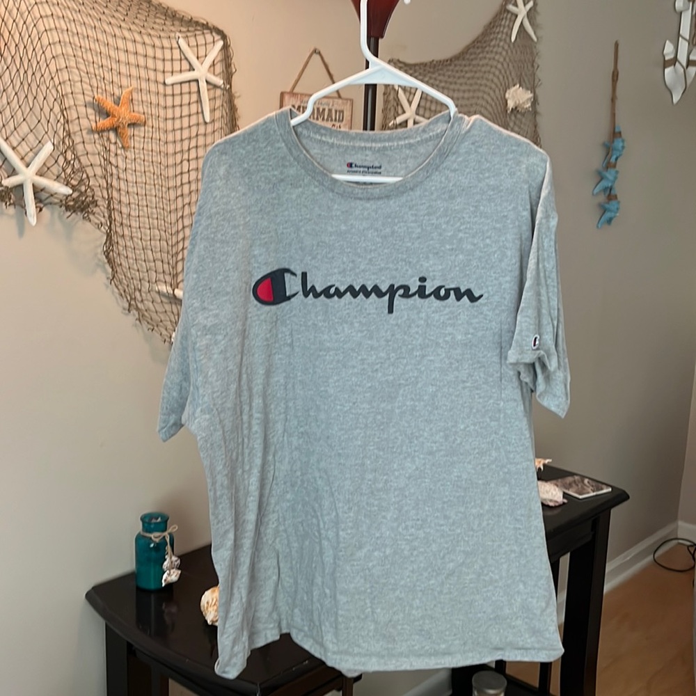 Mens Champion XL T-shirt